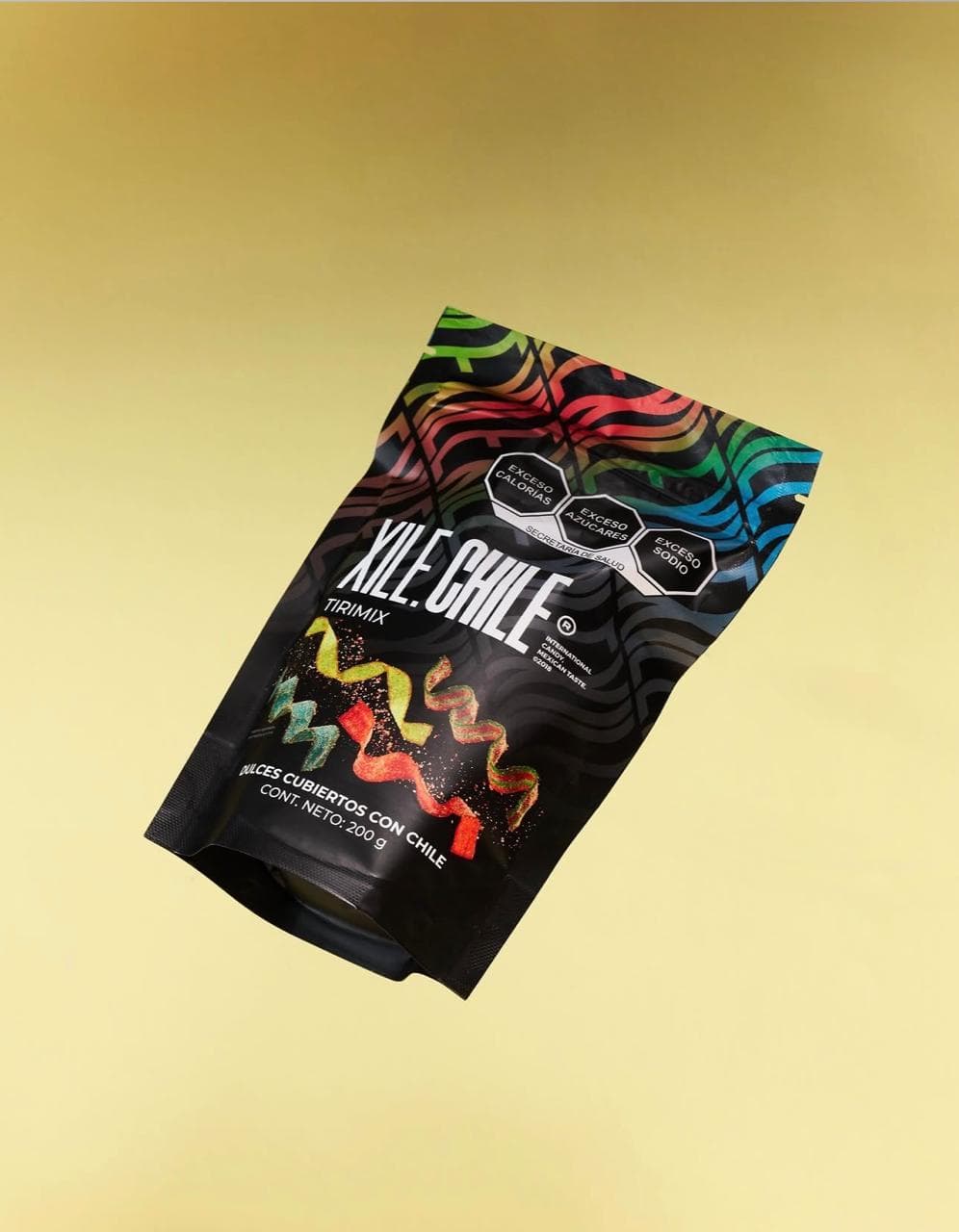 Bolsa XILE.CHILE Tirimix de 200 gramos sobre fondo dorado